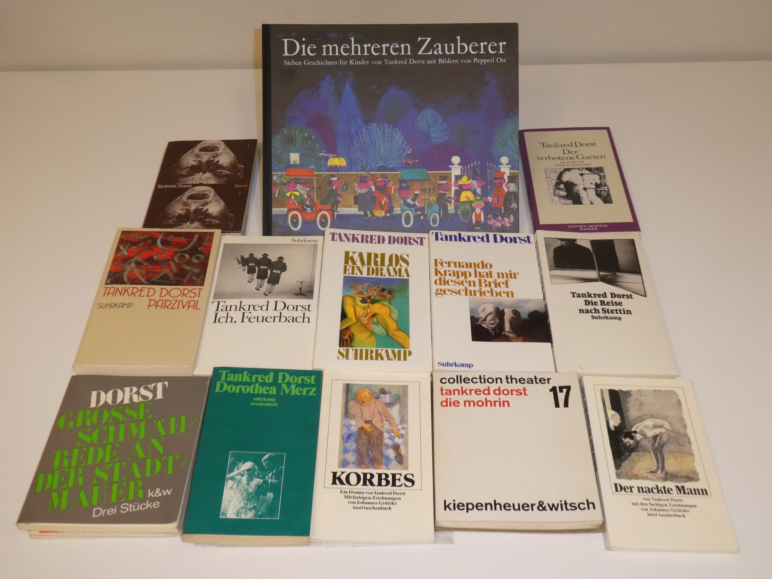 Ein großer Schatz: Die Bücher von Tankred Dorst werden seit seit 1959 in der Monacensia gesammelt. Foto: Stephan Anders