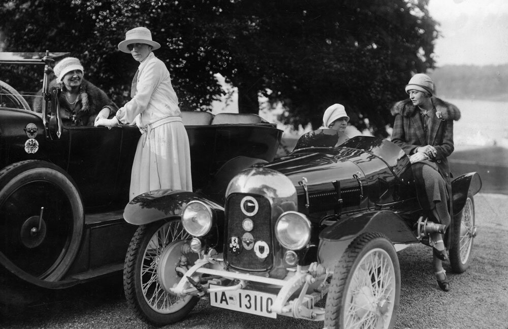 Ausflug des Berliner Damen Automobil Clubs. „© Timeline Classics /Timeline Images“