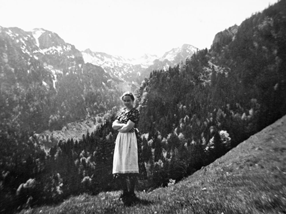 Herrin auf ihrer Alm: Sabina Bichler, Meil-Sennerin. #femaleheritage