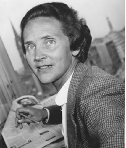 Marion Dönhoff als ZEIT-Macherin 1955 im Hamburger Pressehaus Copyright Archiv Marion Dönhoff Stiftung #femaleheritage