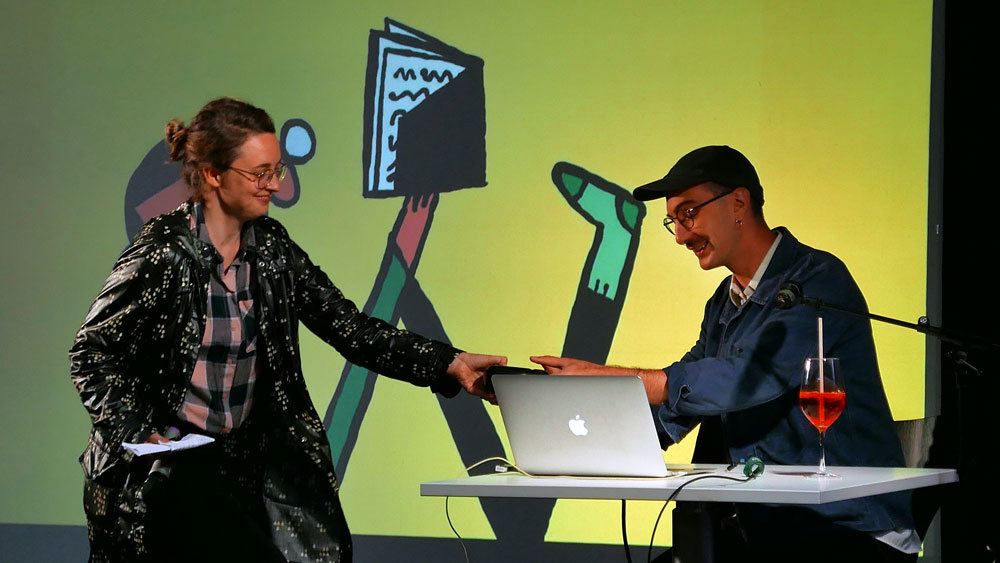 Katharina Adler und Dominik Wendland in Action auf dem ATELIER MONACO-Festival 2021. Resümee #femaleheritage. Foto: Mario Steigerwald.