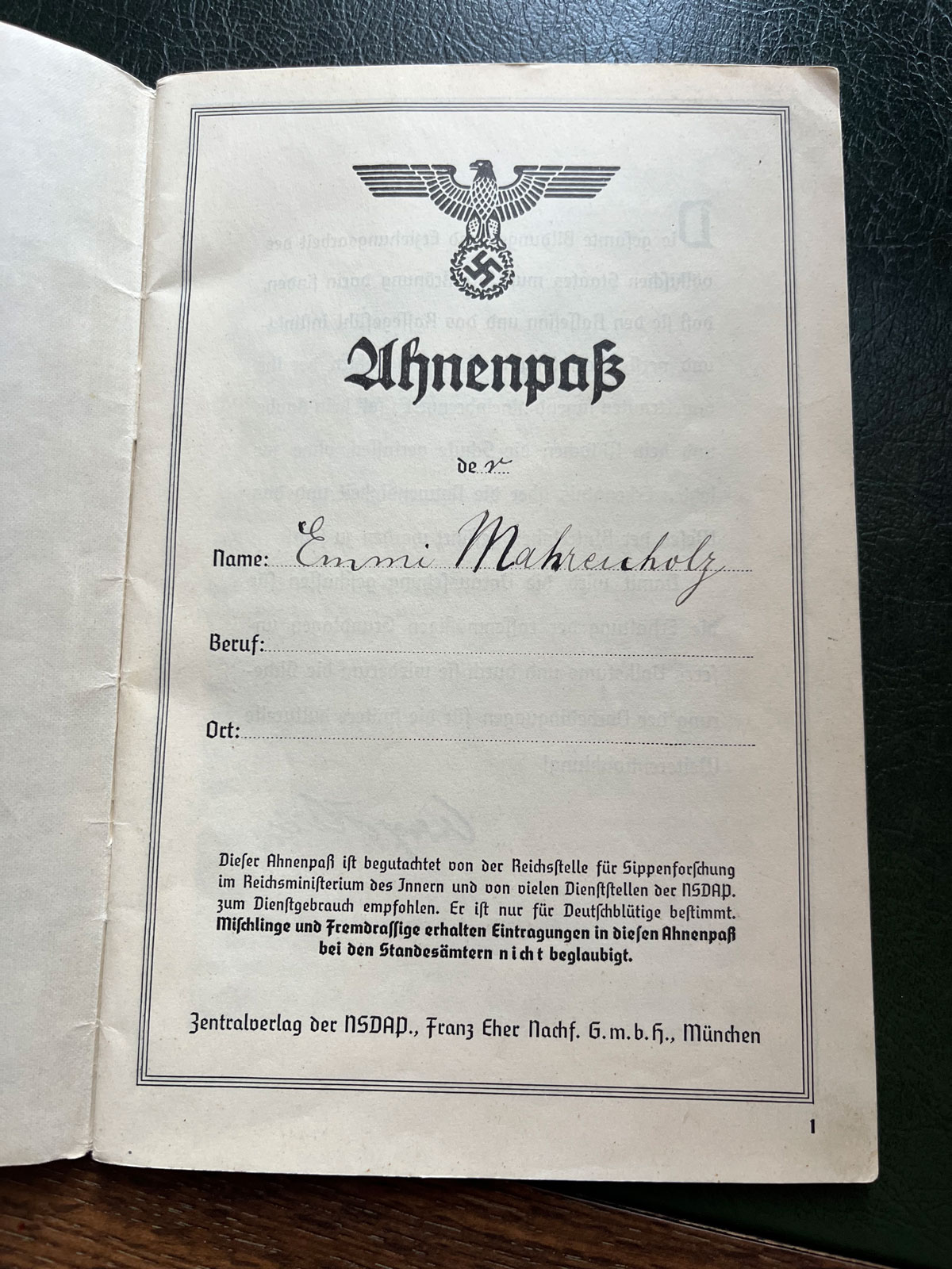 Ahnenpass von Emmi Mahrenholz, Lebensborn.