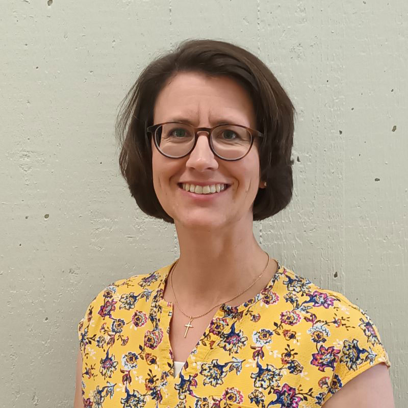 Profilbild Esther-Julia Howell