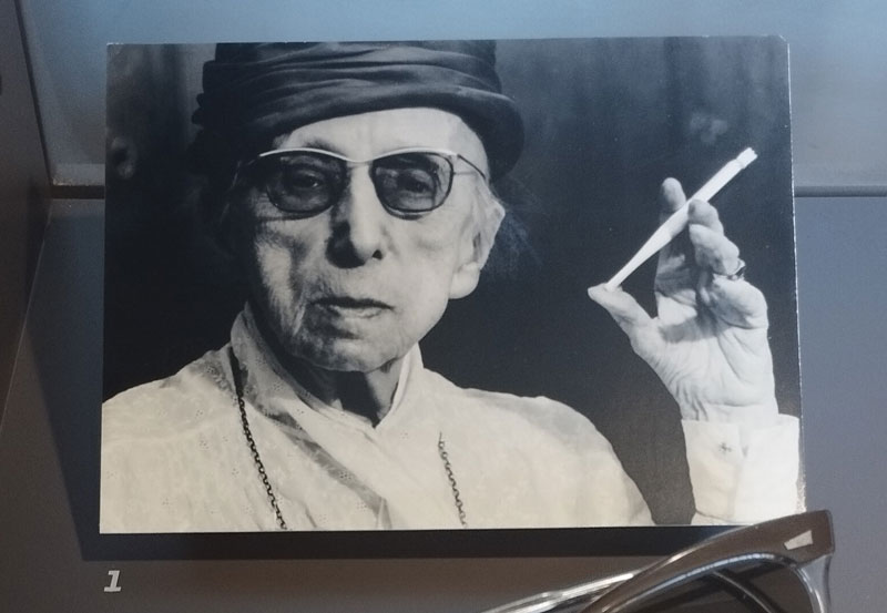 Porträt und Brille von Annette Kolb, 1940er-Jahre. Monacensia. © Volha Hapeyeva