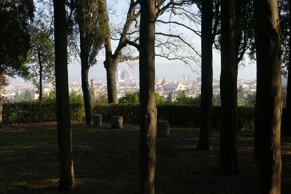 San Francesco di Paola, Blick vom mit zypressen bewachsenen Paretaio auf Florenz